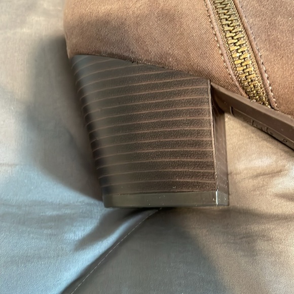 suede booties - Picture 6 of 6